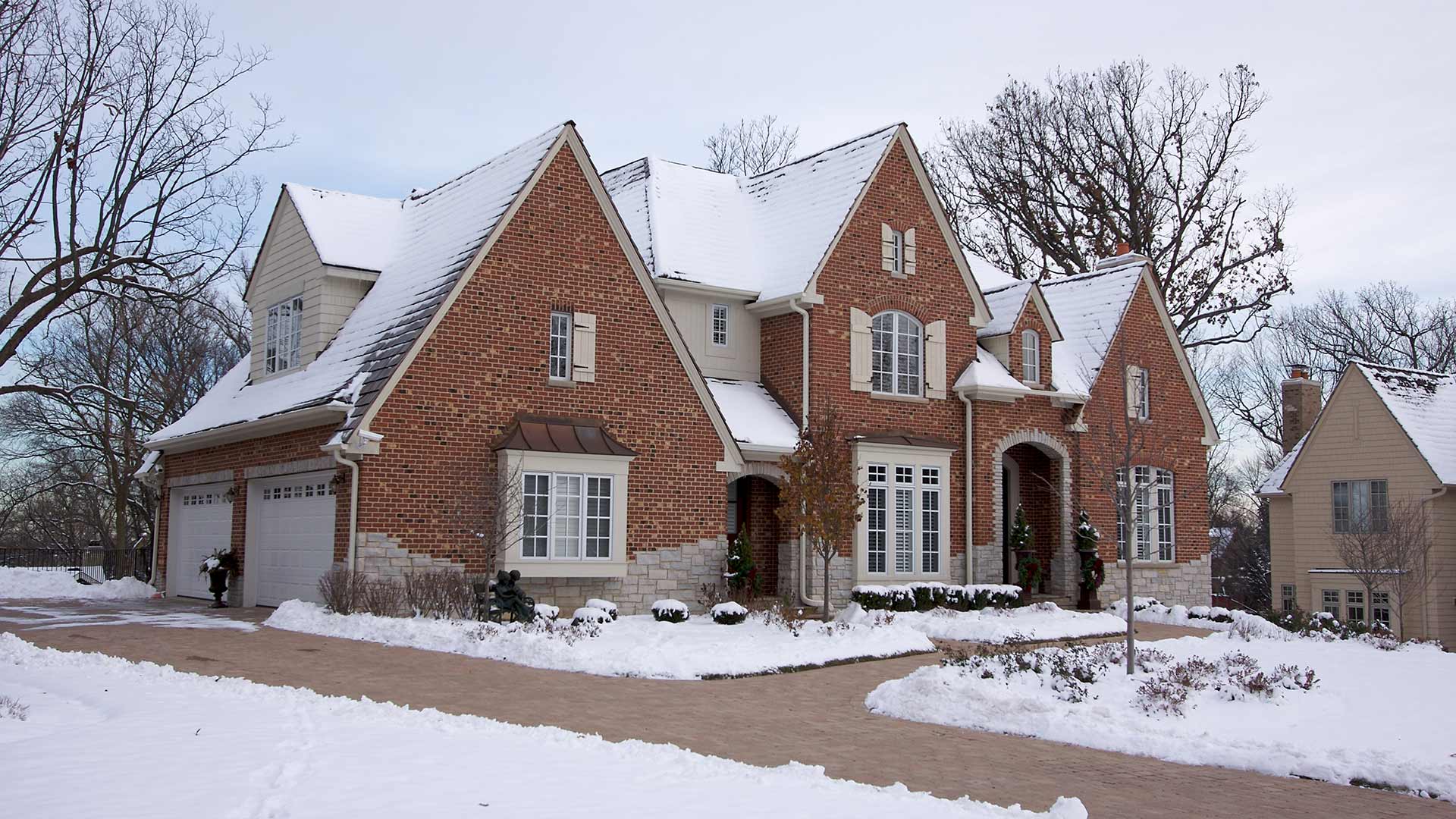 Homeowners - Stop Shoveling Your Own Snow! Hire Pros