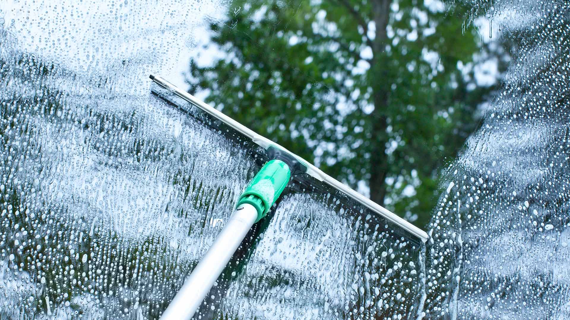 Why You Should Always Hire Professionals to Clean Your Windows